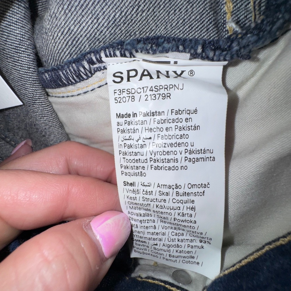 SPANX Size 10 Hayward Wash Kick Flare Jeans Dark Wash Shaping NWT - Picture 6 of 6